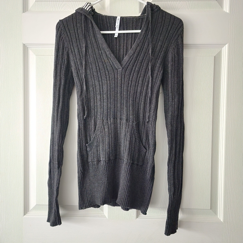Gray Ribbed Knit Hoodie Sweater